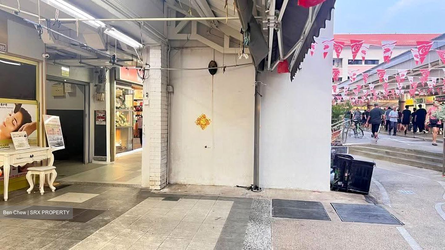 Jurong West Avenue 1 (D22), Shop House #630594121